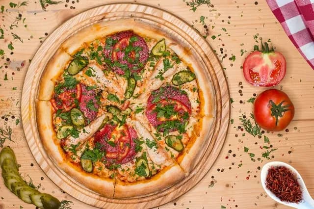 Czy pizza jest niezdrowa? Odkryj, jak składniki wpływają na zdrowie