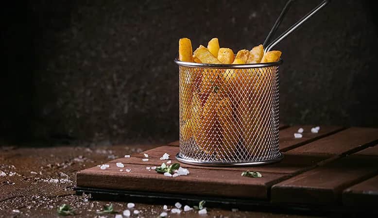 Jak przygotować frytki, aby były idealnie chrupiące i pyszne